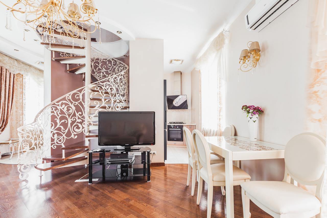 Two-Level Apartment Odessa Eksteriør billede